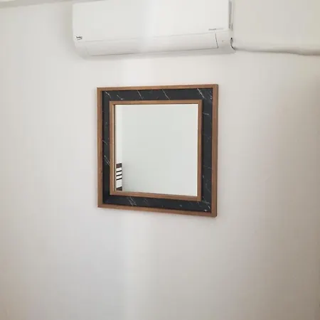 Apartamento Huge Evleri 2 *