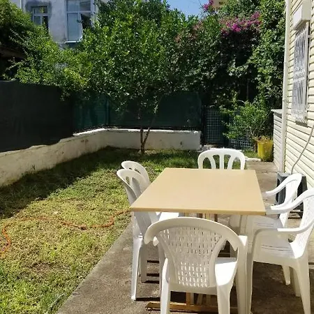 Huge Evleri 2 Apartamento Marmaris